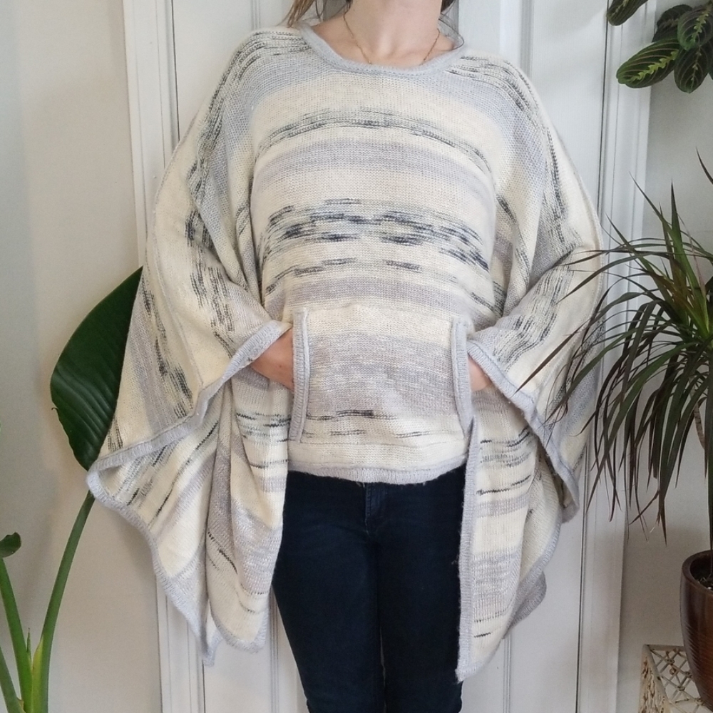 Comfy Pancho with Pocket